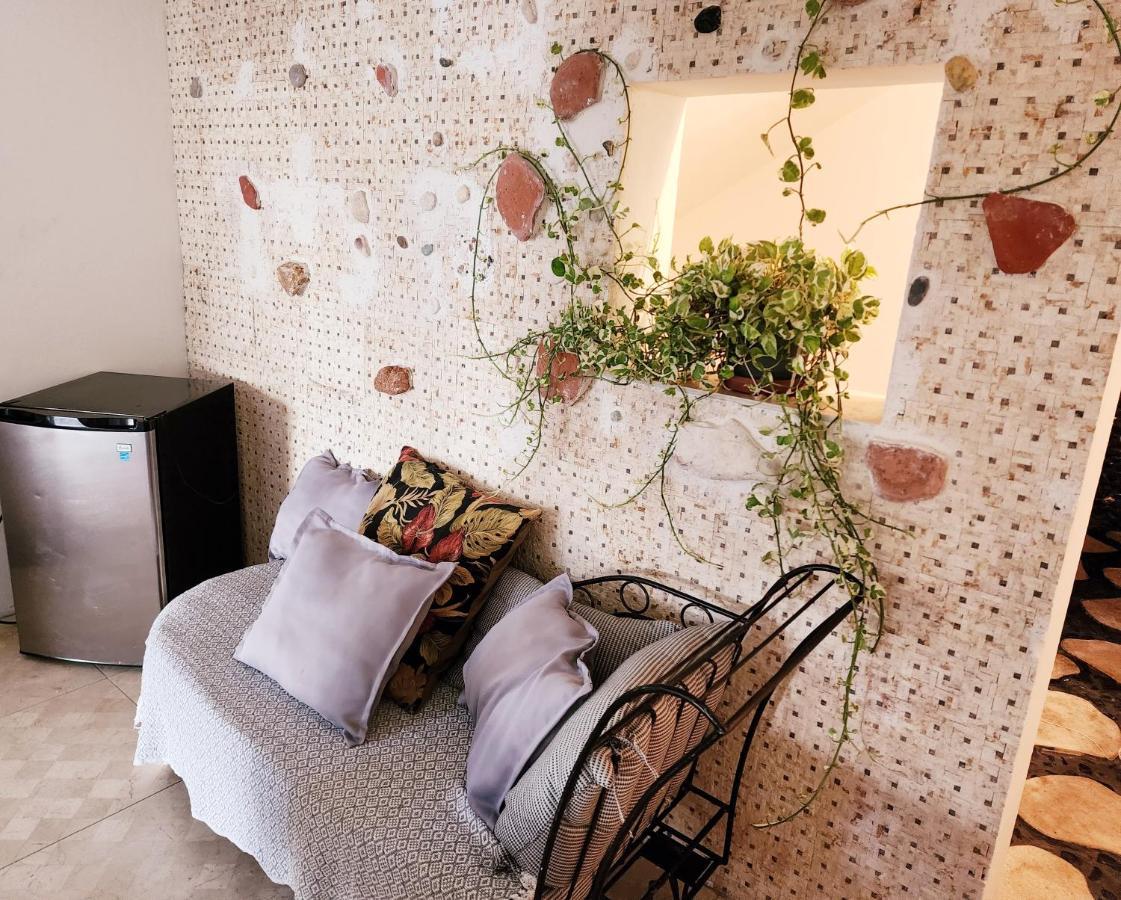 Perle Stone Studio- Bed And Breakfast Simpson Bay Esterno foto